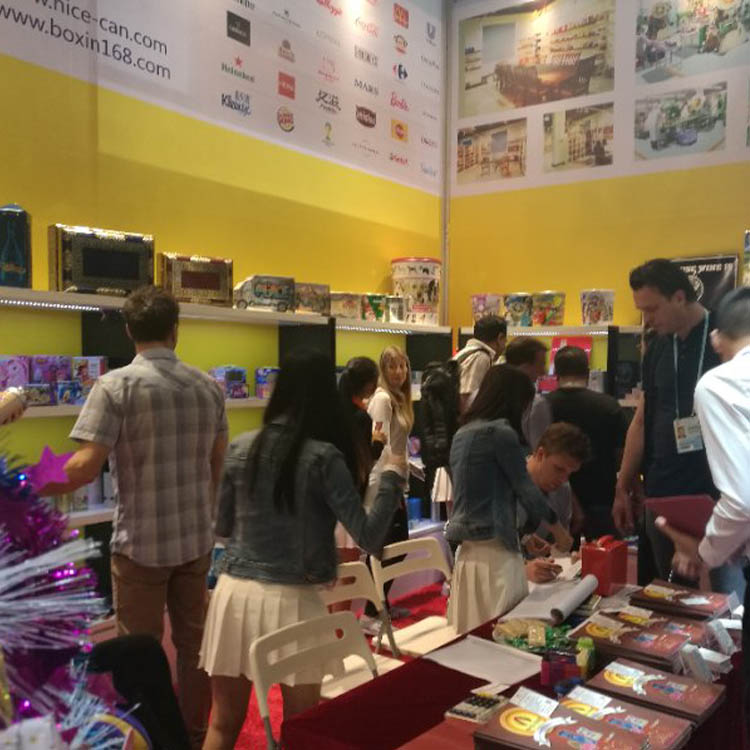 展會(huì)現(xiàn)場 展會(huì)現(xiàn)場