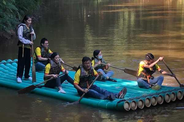 竹筏.jpg 竹筏.jpg